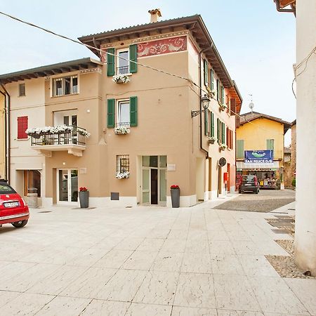 סן פליס דל בנאקו La Bellavita Del Garda Luxury Apartments מראה חיצוני תמונה