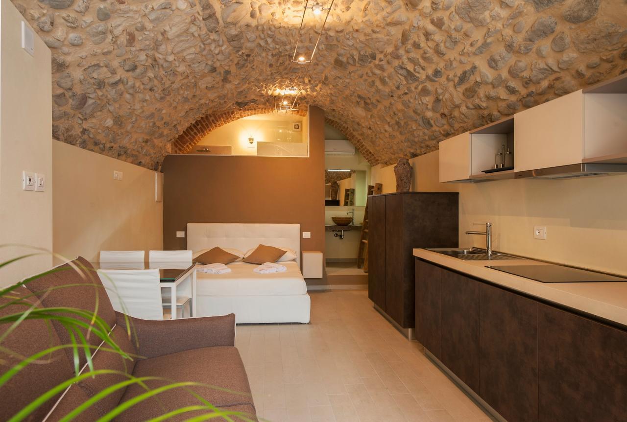 סן פליס דל בנאקו La Bellavita Del Garda Luxury Apartments מראה חיצוני תמונה