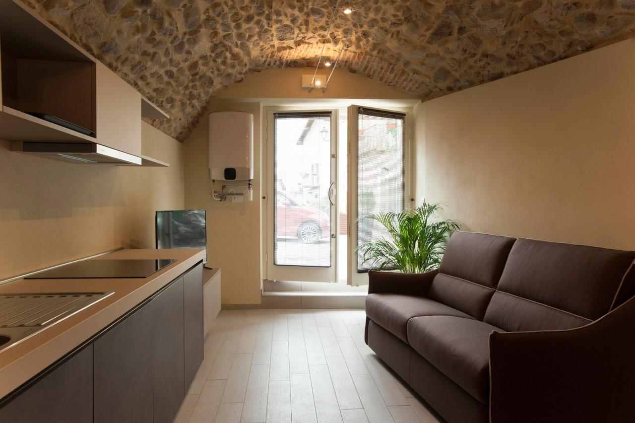 סן פליס דל בנאקו La Bellavita Del Garda Luxury Apartments מראה חיצוני תמונה